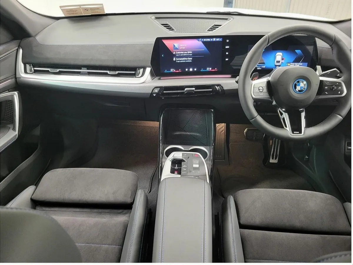 BMW iX2 - Image 4