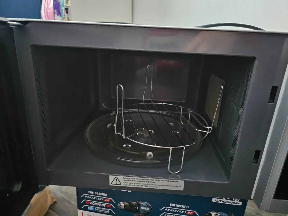 Microwave - Image 3