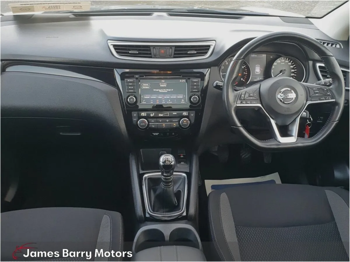 Nissan Qashqai 1.3 PET SV - Image 3
