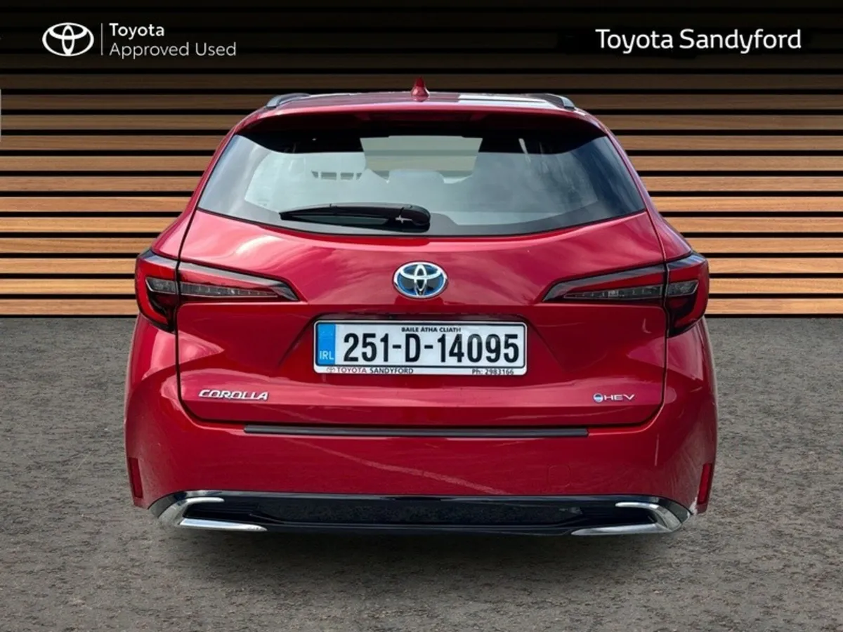 Toyota Corolla TOURING SPORT ESTATE HYBRID LUNA // - Image 4