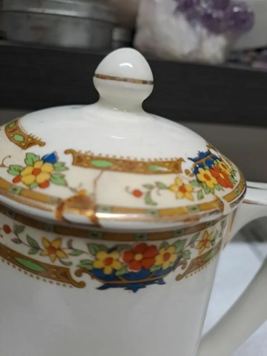 WH Grindley's coffee pot and cream jug - Image 2