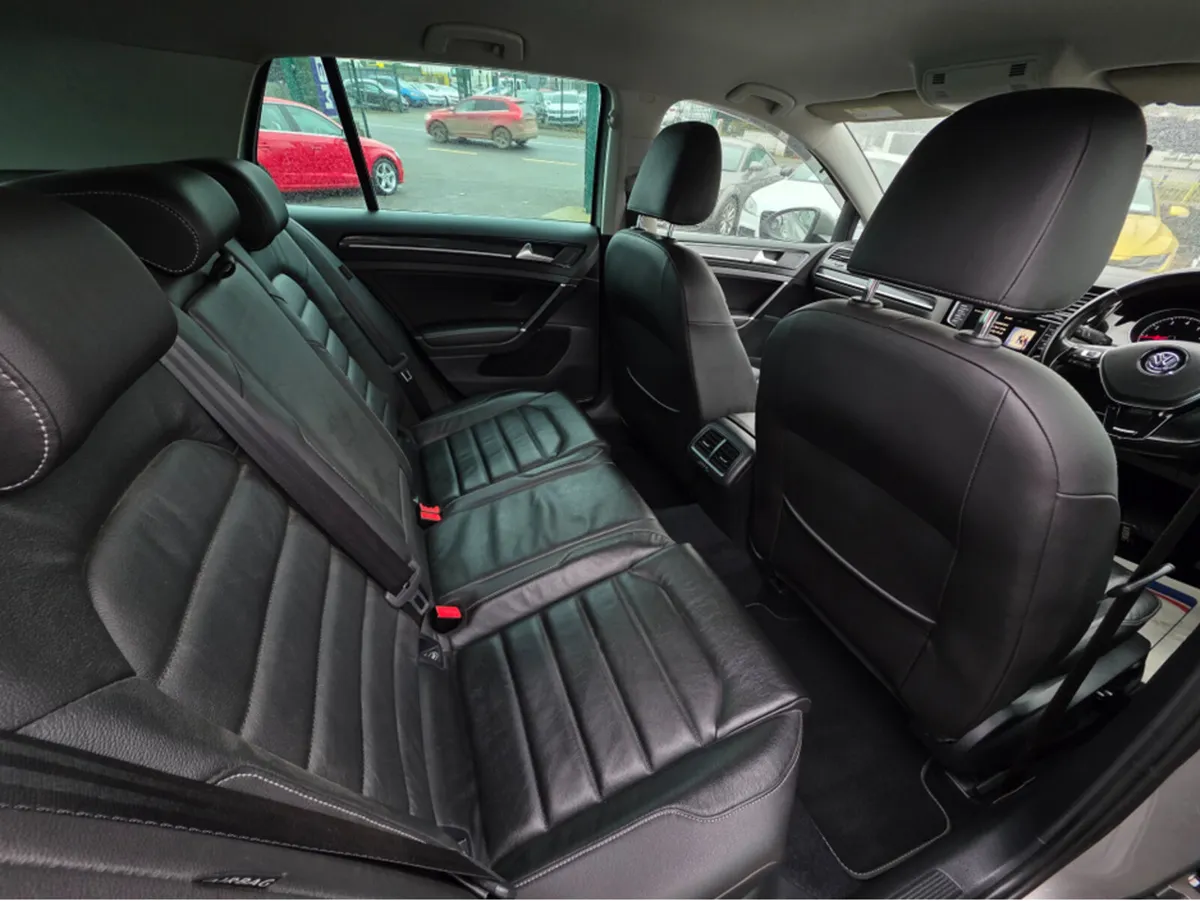 Volkswagen Golf LEATHER BLACK SEATS 1.4 HIGHLINE E - Image 4