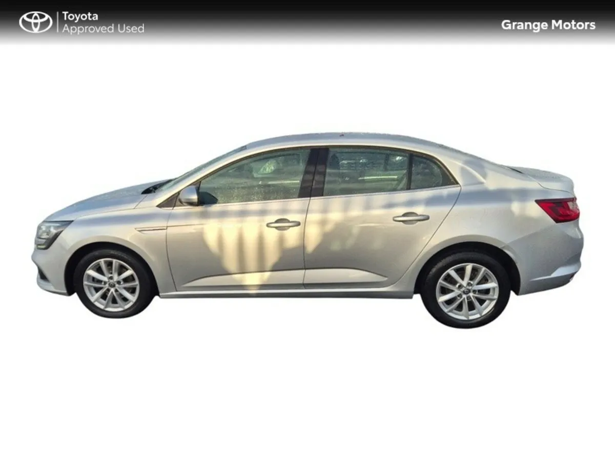 Renault Megane GRAND COUPE DYNAMIQUE 4DR AUTO NAV - Image 3