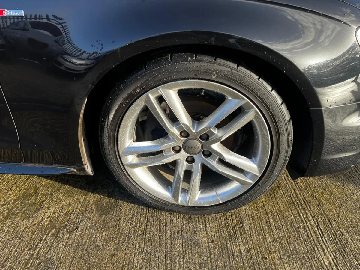 Audi A4 Audi A4 S-line black edition, fully loaded - Image 3