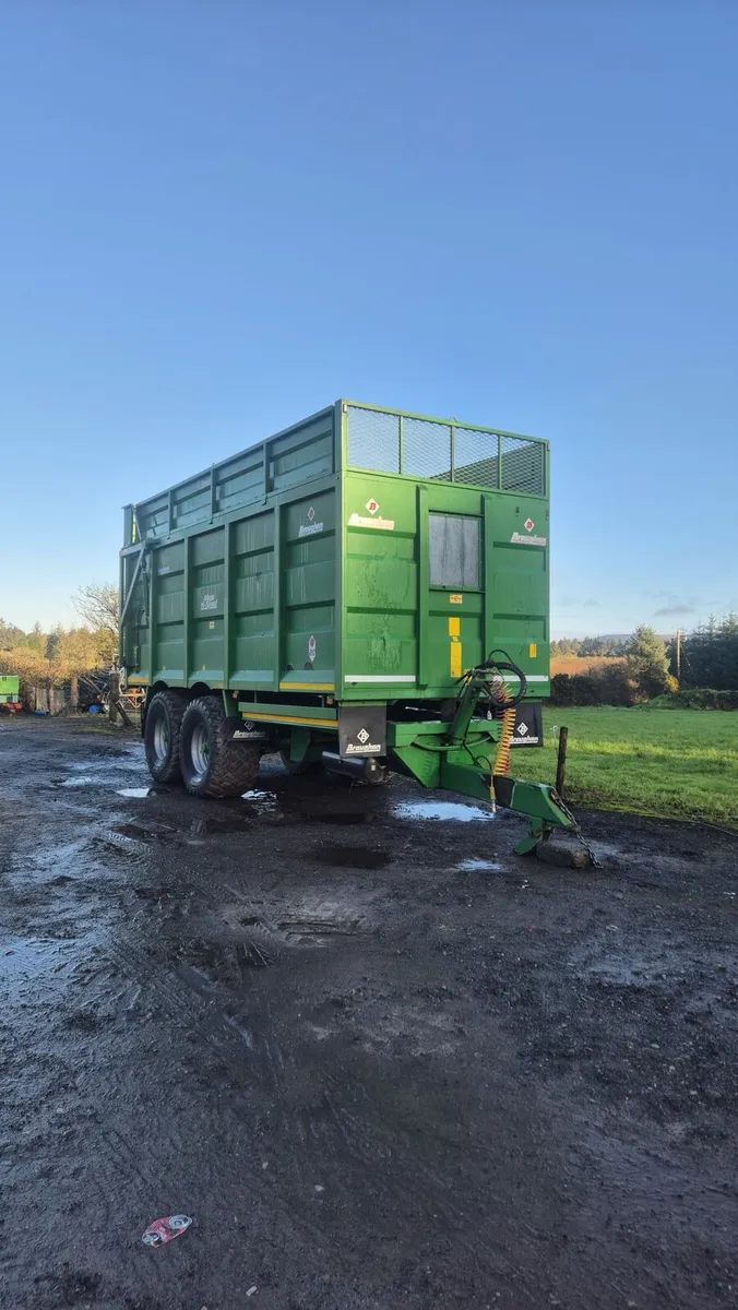 Silage trailer - Image 2