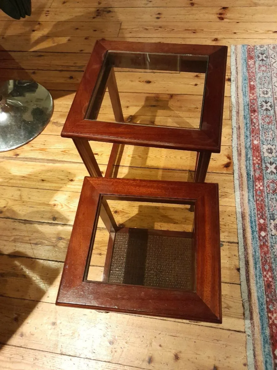 Nest of tables - Image 2