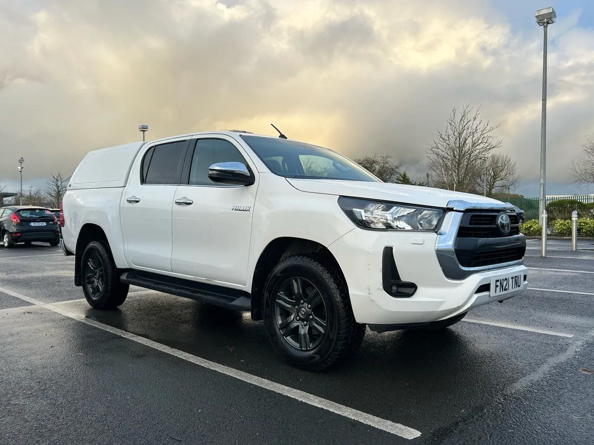 2021 Toyota Hilux 2.4 D-4D - Image 1