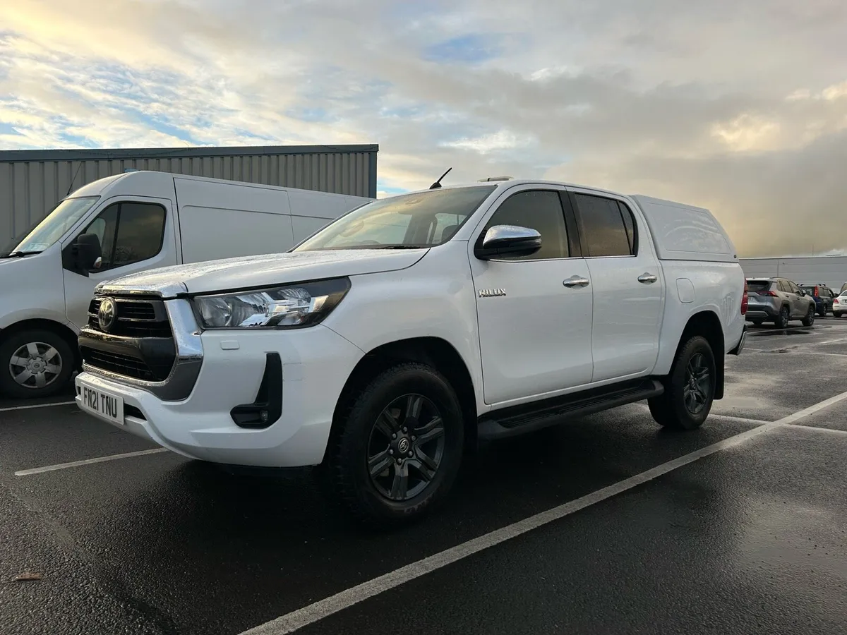 2021 Toyota Hilux 2.4 D-4D - Image 2