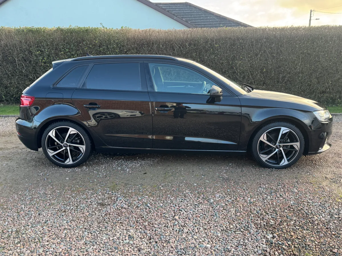 192 Audi A3 Sportback Black Edition 1.4 TFSI - Image 3