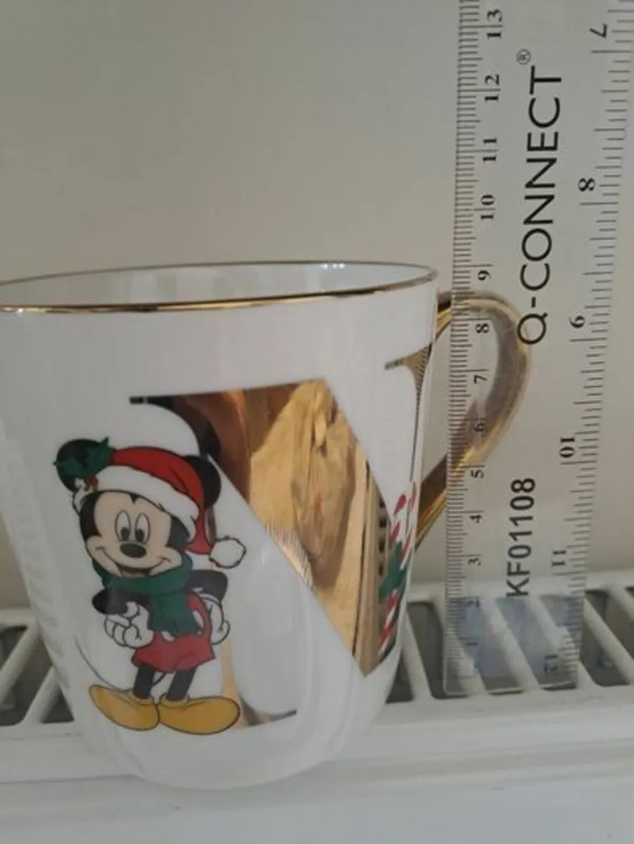 Disney Christmas Alphabet Mug letter N - Image 4
