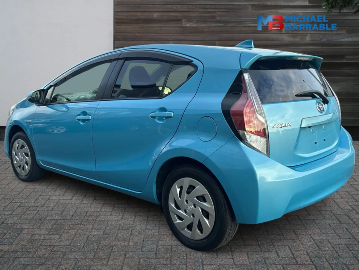 Toyota Aqua 1.5L Petrol Hybrid Automatic - Image 4