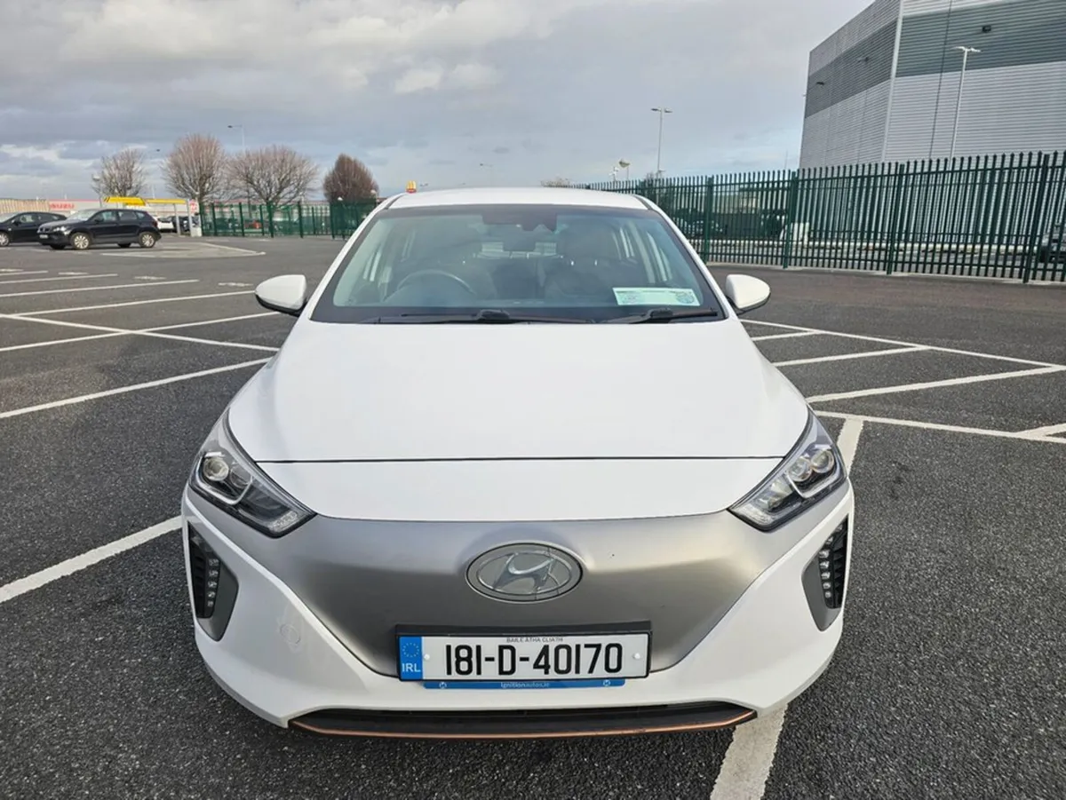 Hyundai IONIQ FULL E V, 200 KM RANGE, FULL DEALER - Image 3