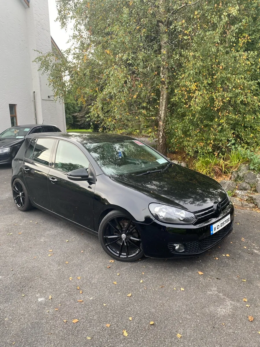 Volkswagen Golf 2011 1.6tdi - Image 1