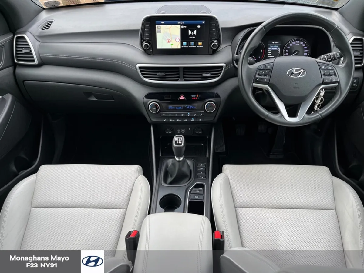 Hyundai Tucson EXECUTIVE PLUS 5DR - Image 2