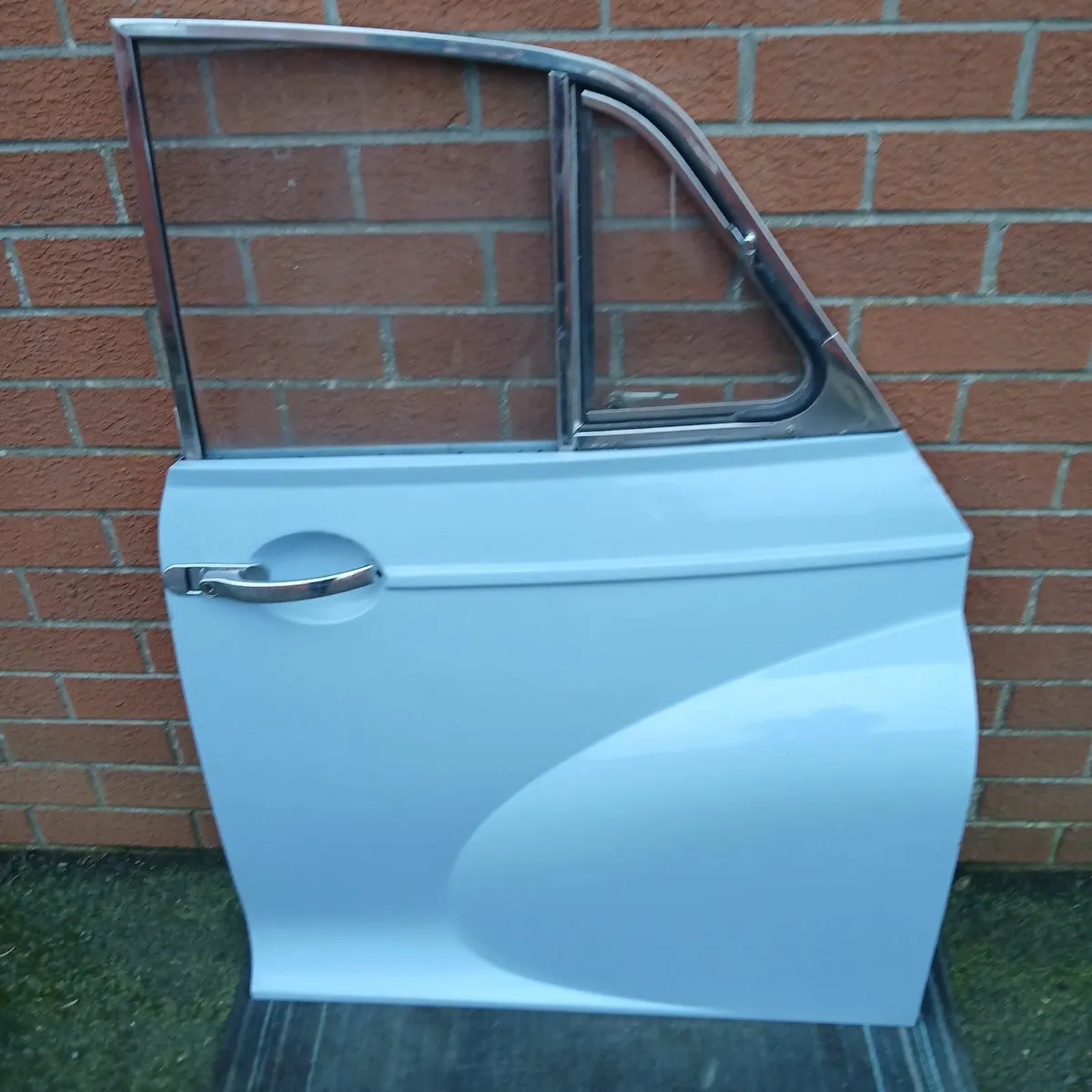 Riley Car Parts, Morris Minor Parts etc - Image 2