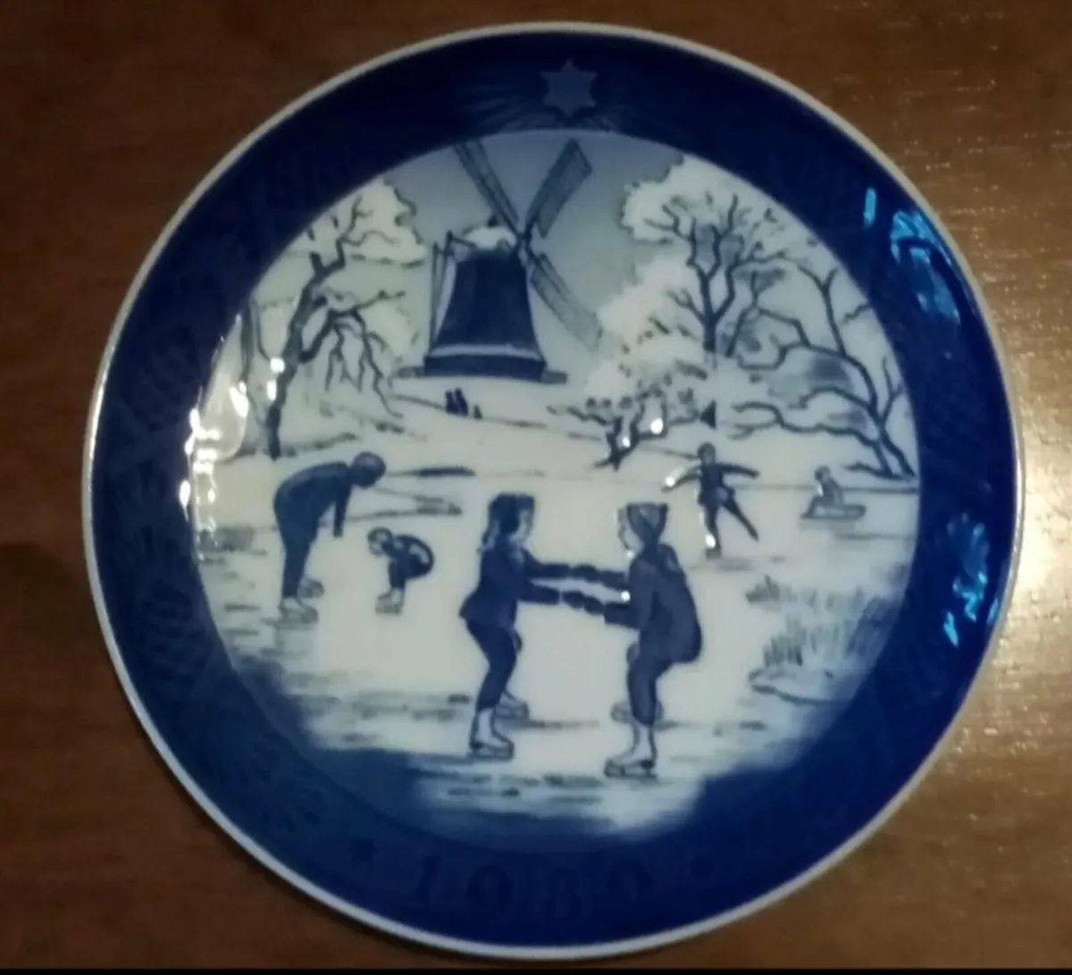 Royal Copenhagen Christmas Plate