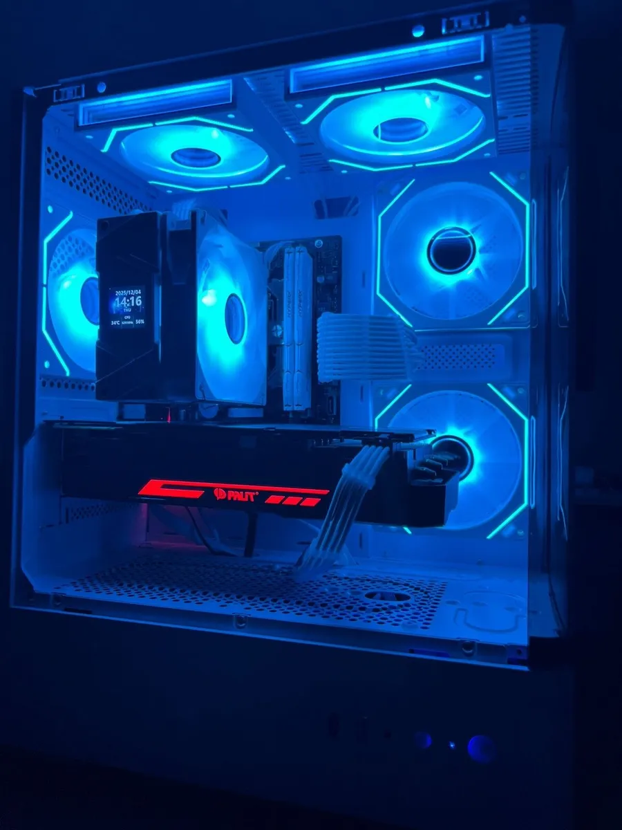 White custom built gaming pc - Image 1
