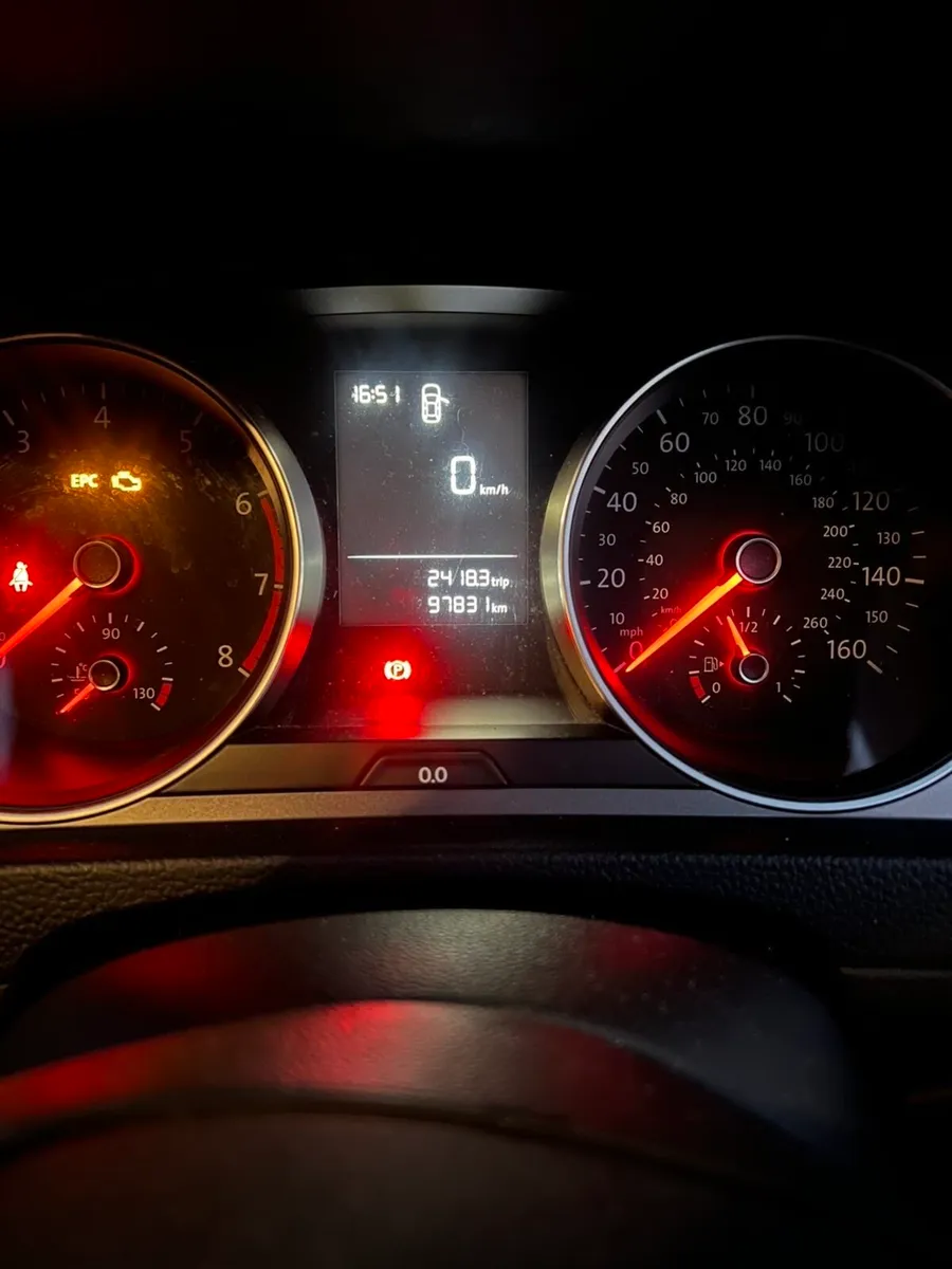 Volkswagen Golf - Image 4