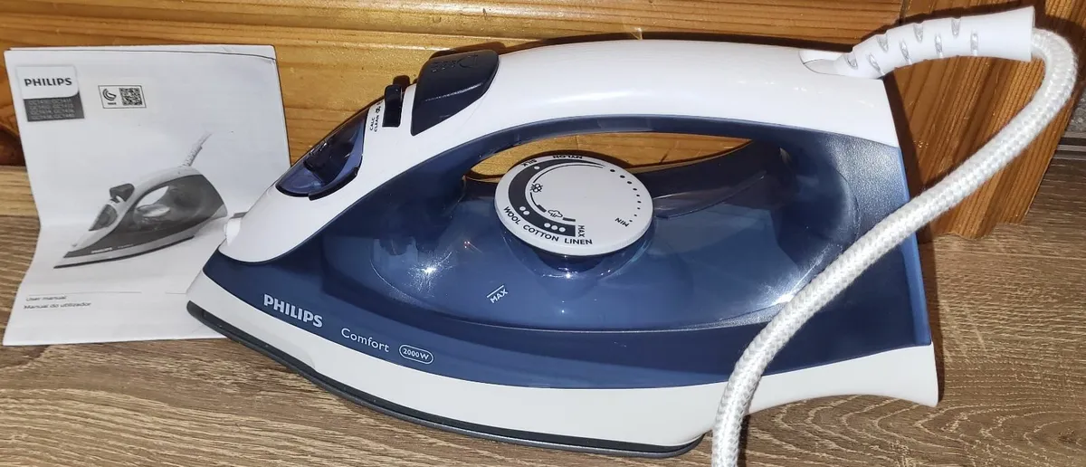 Philips iron - Used few times only - Image 1