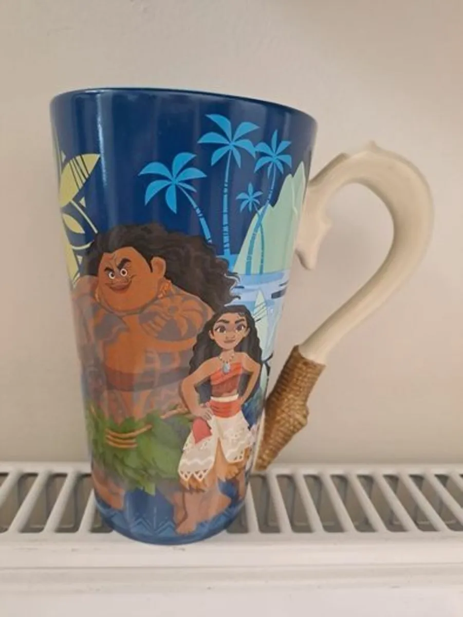 Disney Moana and Maui fishhook mug - Image 1