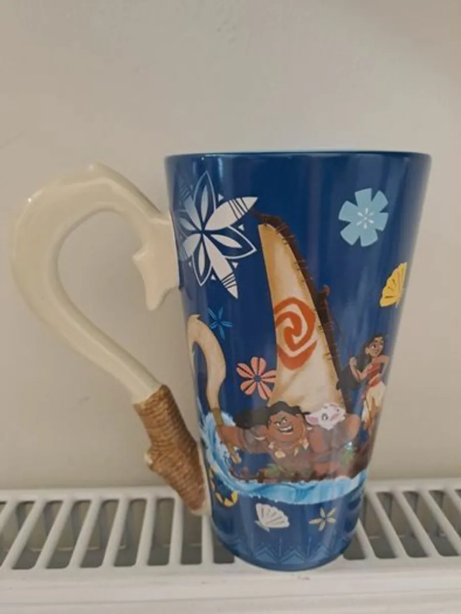 Disney Moana and Maui fishhook mug - Image 2