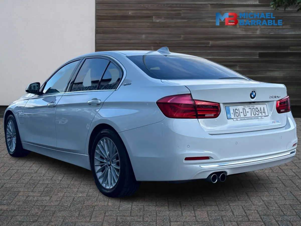 BMW 3-Series 2.0L Petrol Plug-in Hybrid Automatic - Image 4