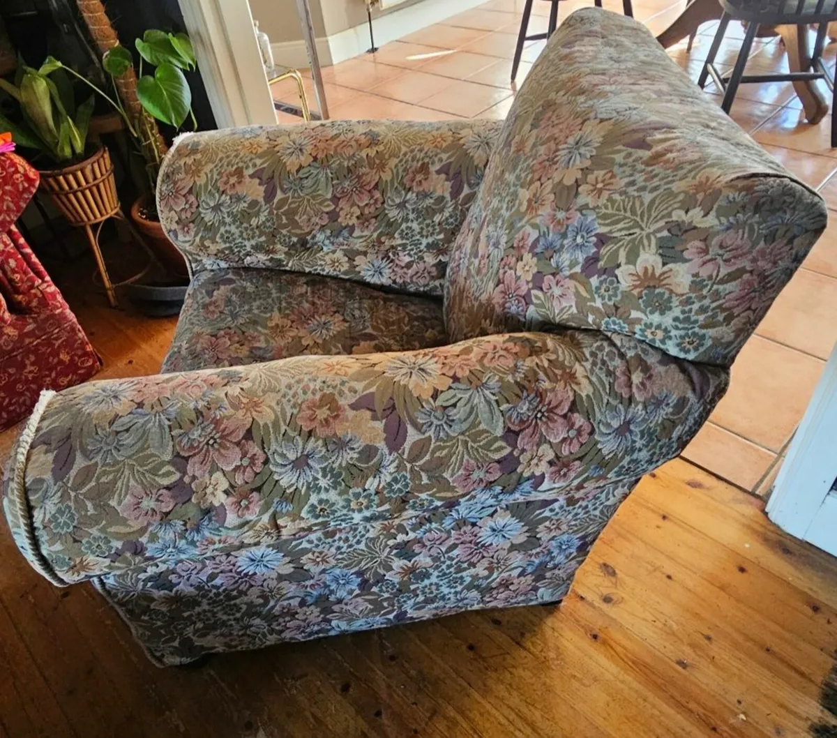 Free - Vintage Floral Armchair