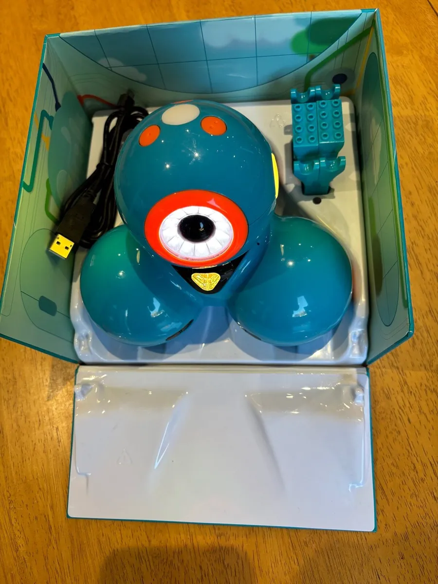 Dash Robot toy by Wonder Workshop - Image 2