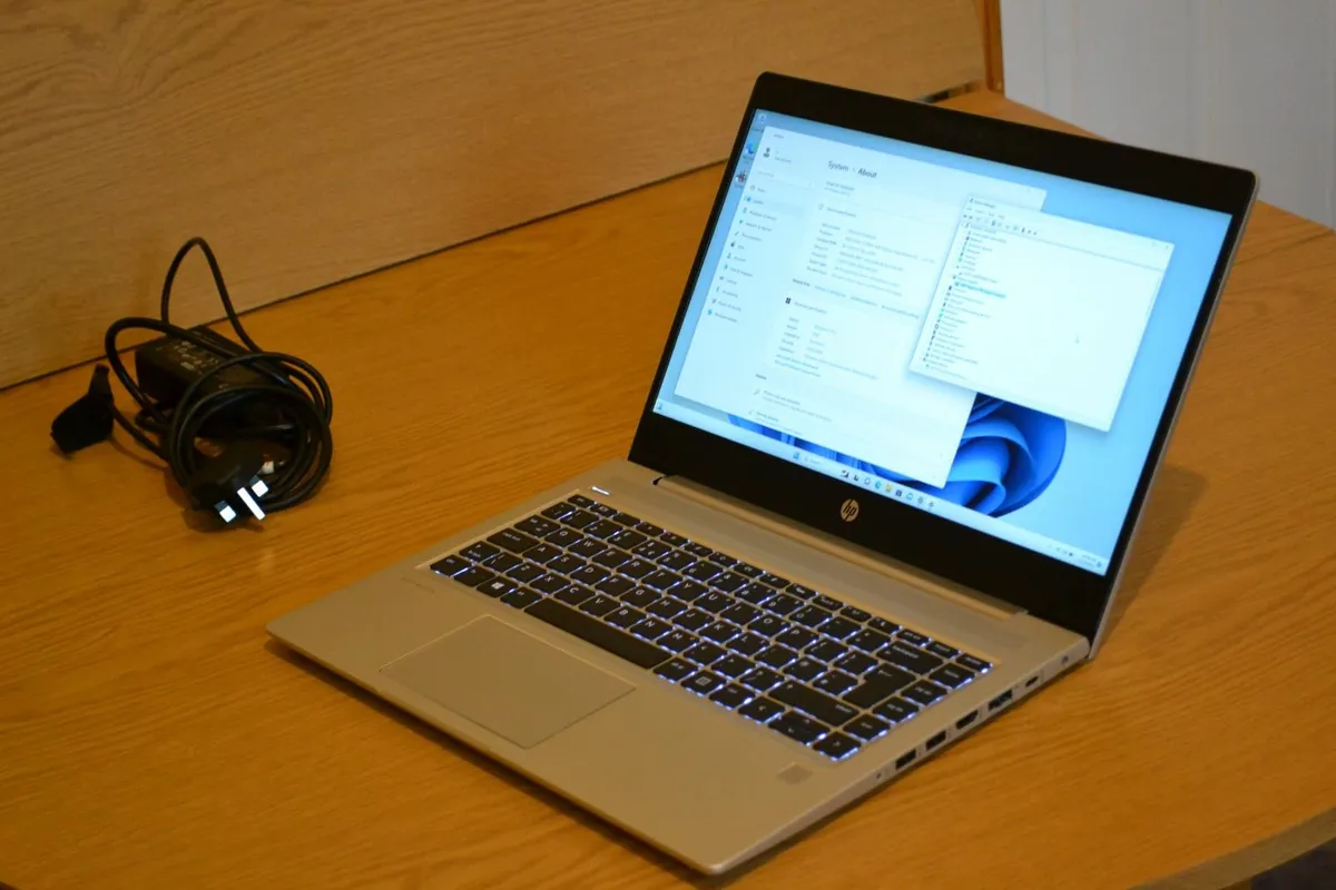 HP Ryzen 5 Win11 16 gb 512 ssd Radeon Vega - Image 3