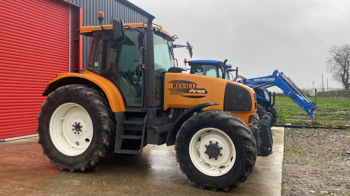 Renault Ares 626 RZ - Image 1