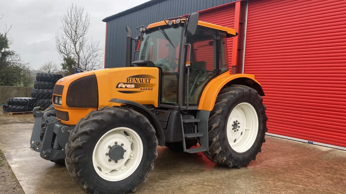 Renault Ares 626 RZ - Image 2
