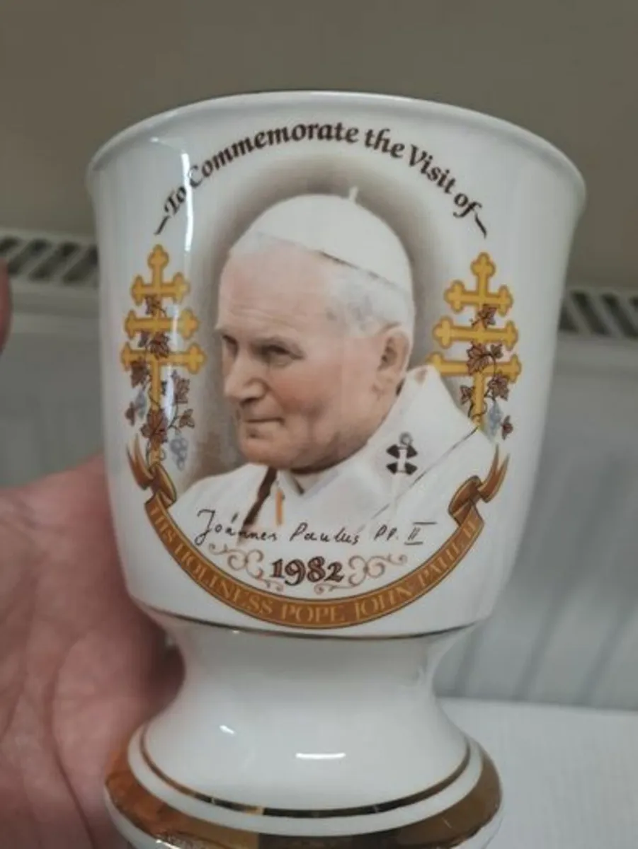 Commemorative cup 1982 Pope John Paul II - Image 2