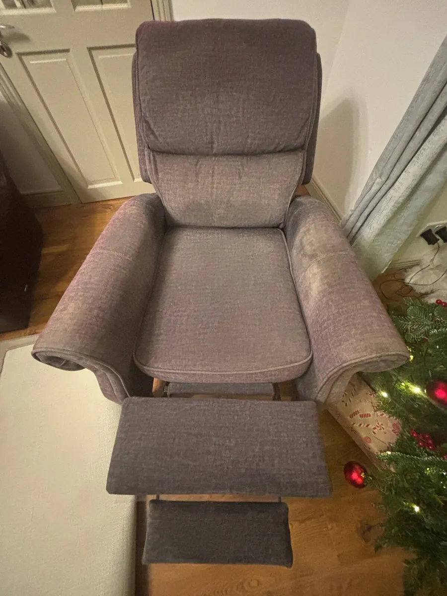 Recliner chair - Image 2