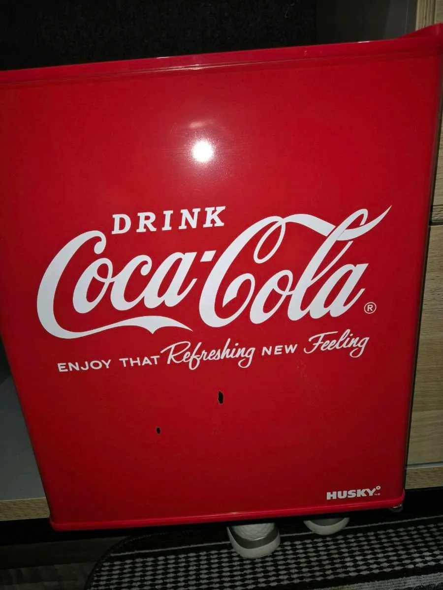 Coke fridge - Image 1