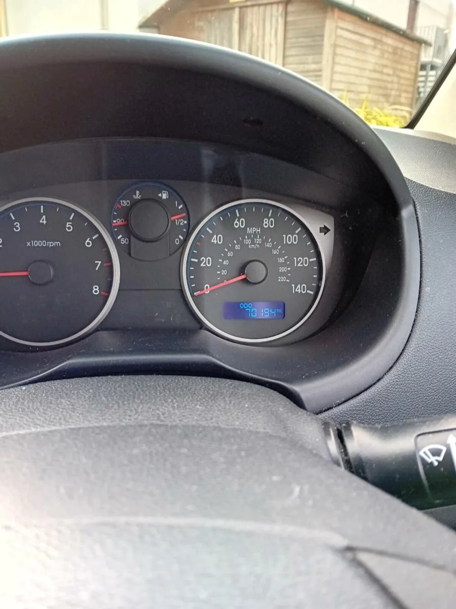 Hyundai i20 70k miles - Image 3