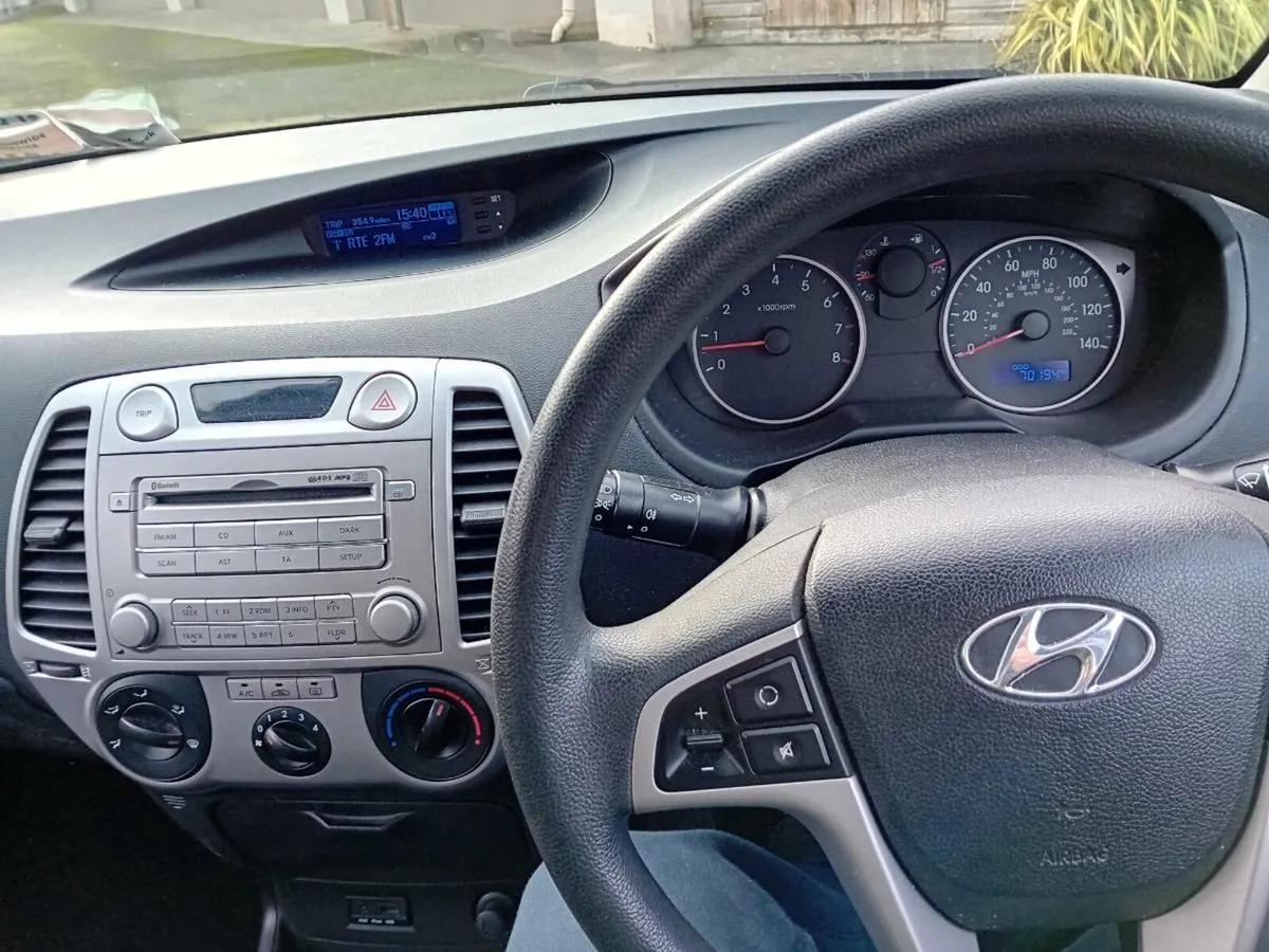 Hyundai i20 70k miles - Image 4