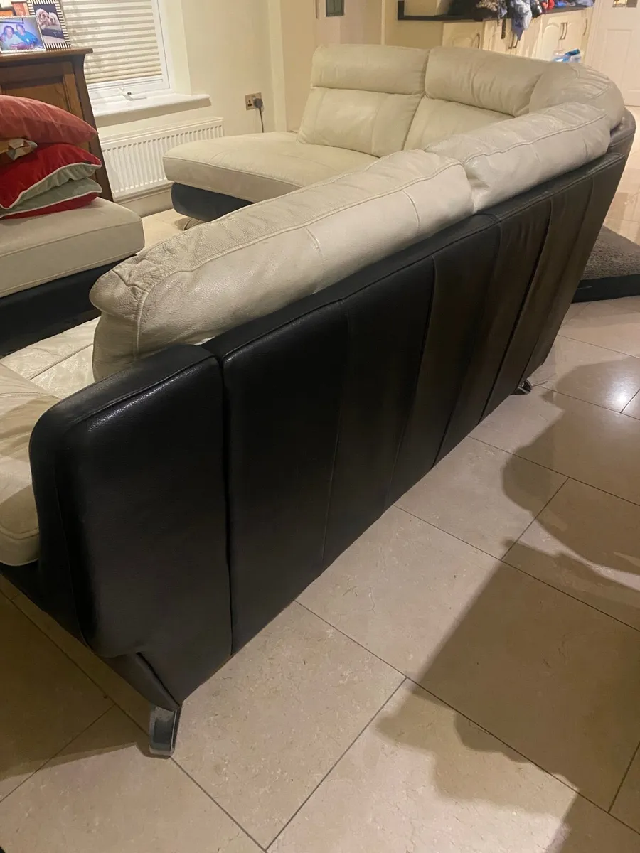 Leather sofa - Image 2