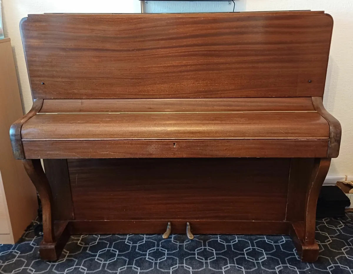 Berry london classic piano, antique 1960s, vintage - Image 3