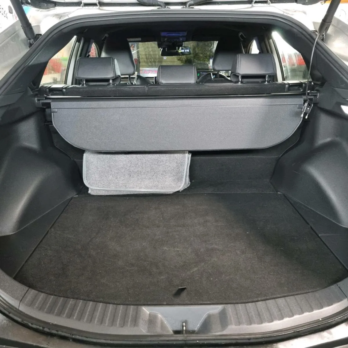 Taxi Toyota bz4x for rent - Image 4