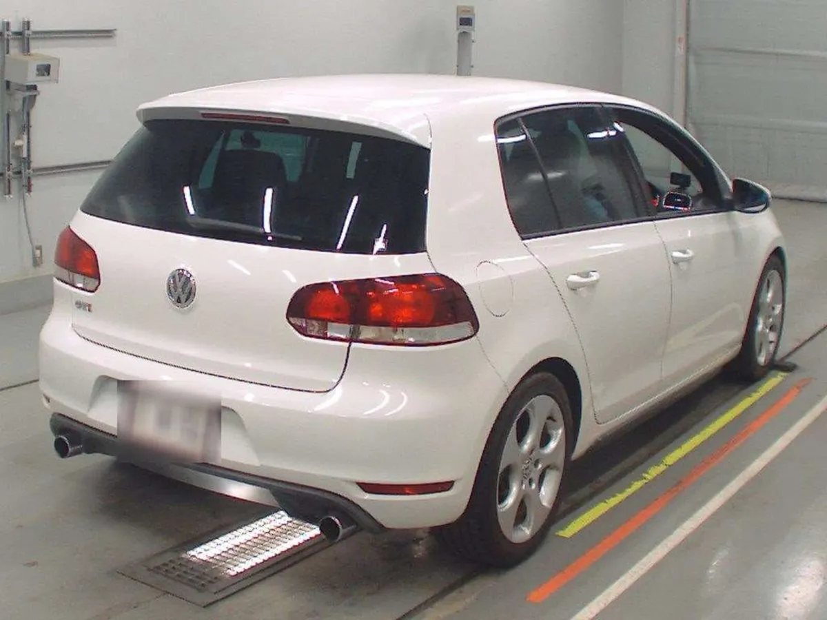 2010 Vw Golf 2.0 GTi DSG LOW KMS - Image 3