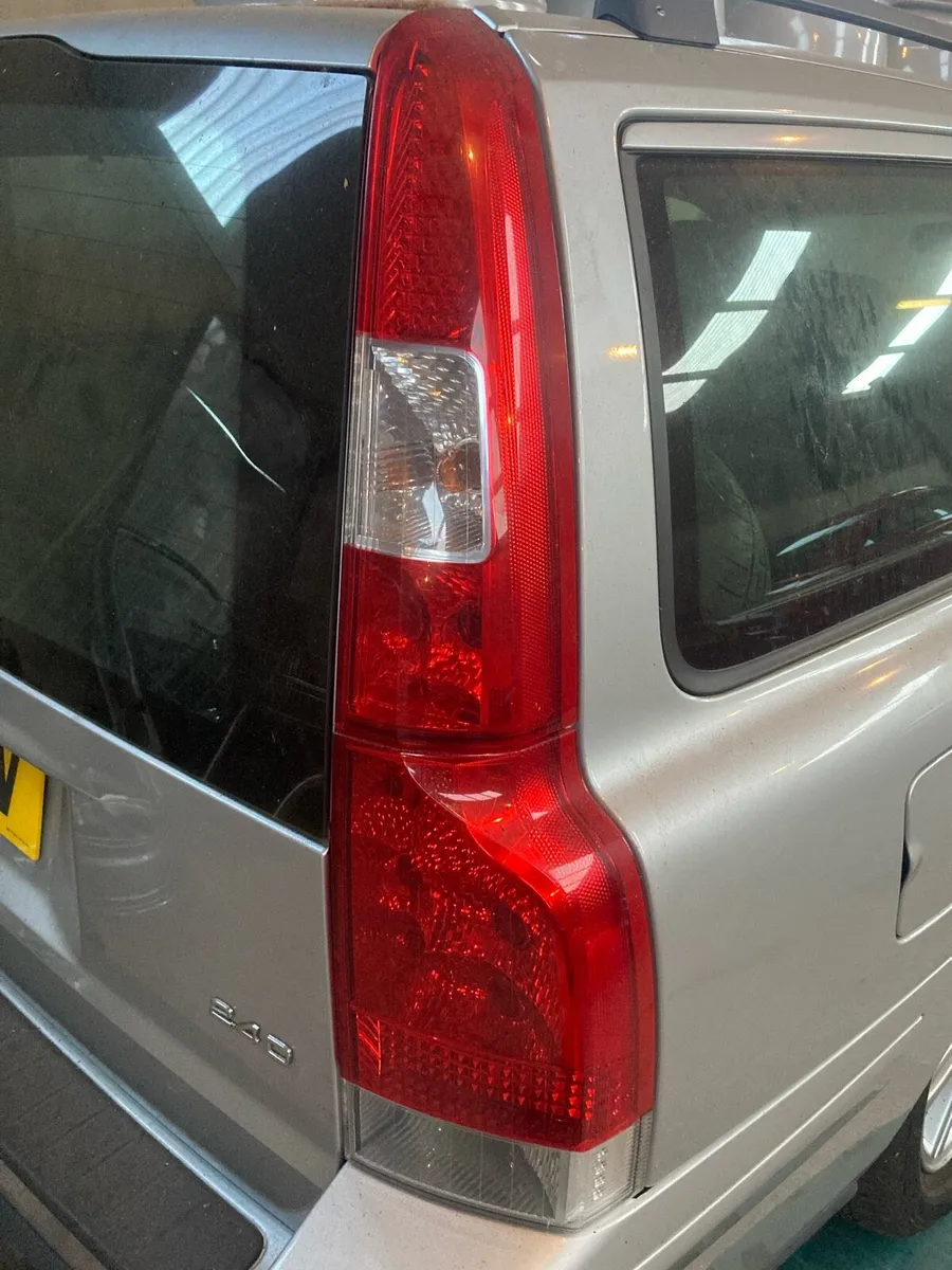 Breaking Volvo v70 s60 xc70 s80 - Image 4