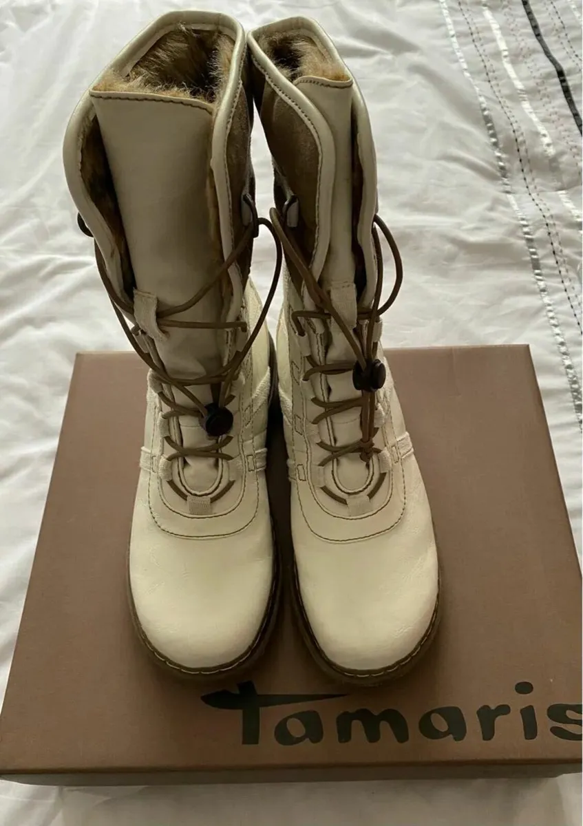 BRAND NEW Tomaris Ladies Boots, Size 40 / 7 - Image 2