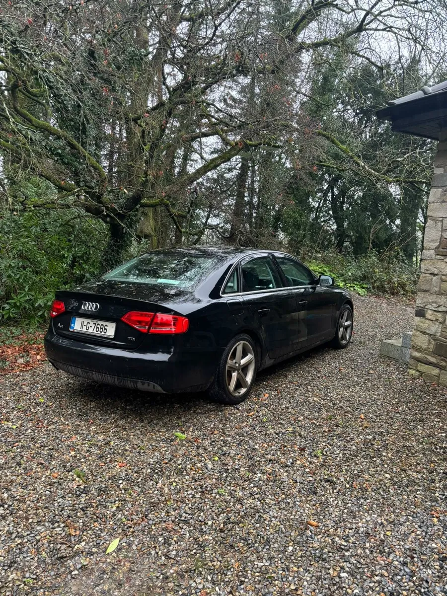 Audi A4 - Image 2
