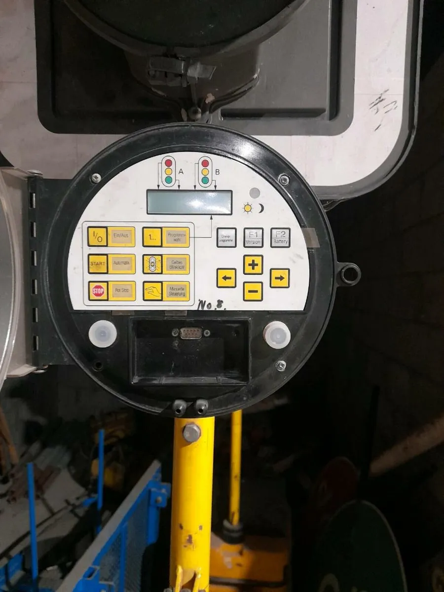 Traffic lights - Image 2