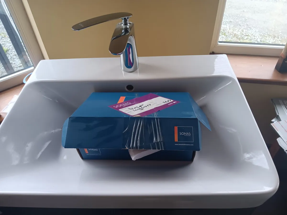 Bathroom Unit - Image 4