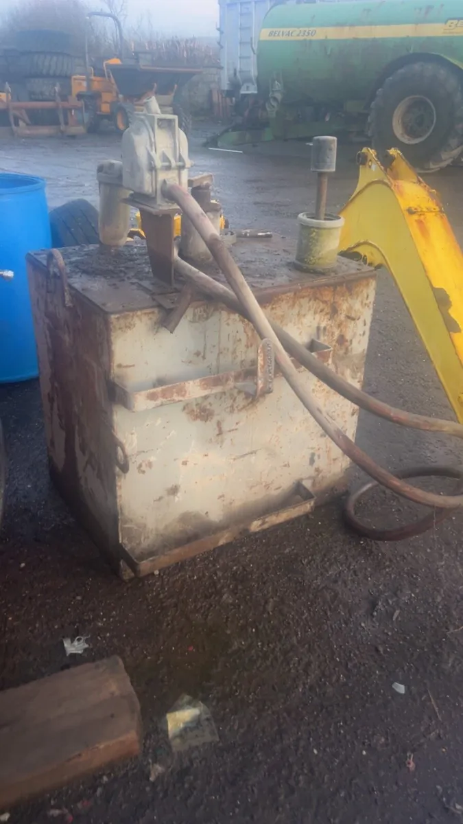 Diesel tank - Image 3