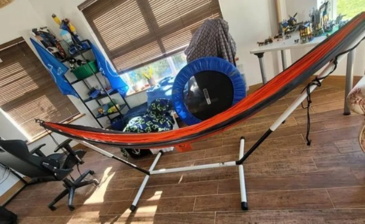 Hammock and stand - Image 1