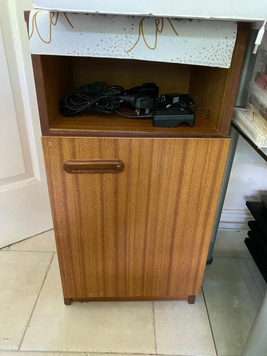 Wooden bedside locker - Image 2
