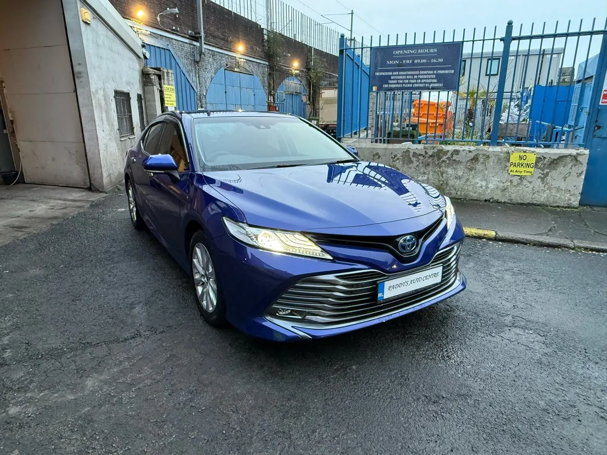 Toyota Camry Very Low Mileage 12800km - Image 3