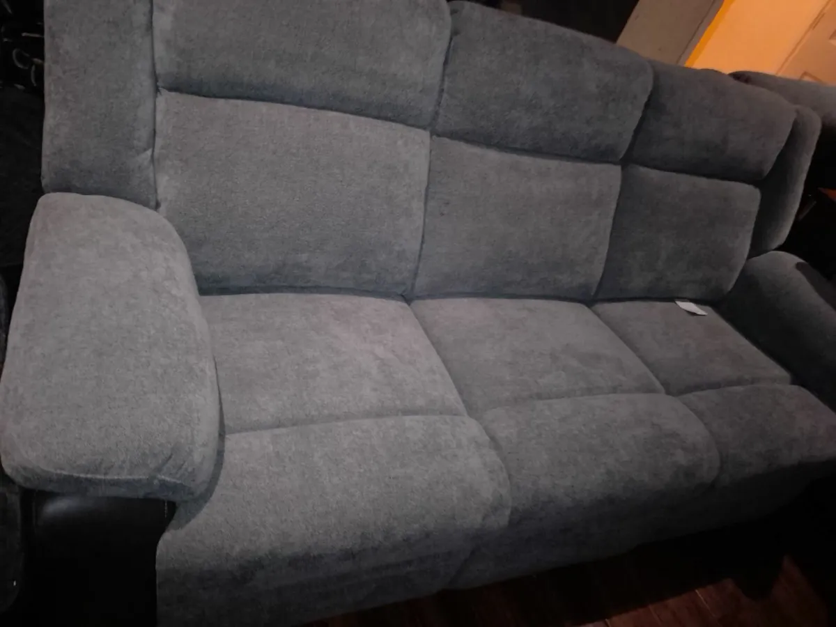 Brand new sofa 3+2 - Image 3